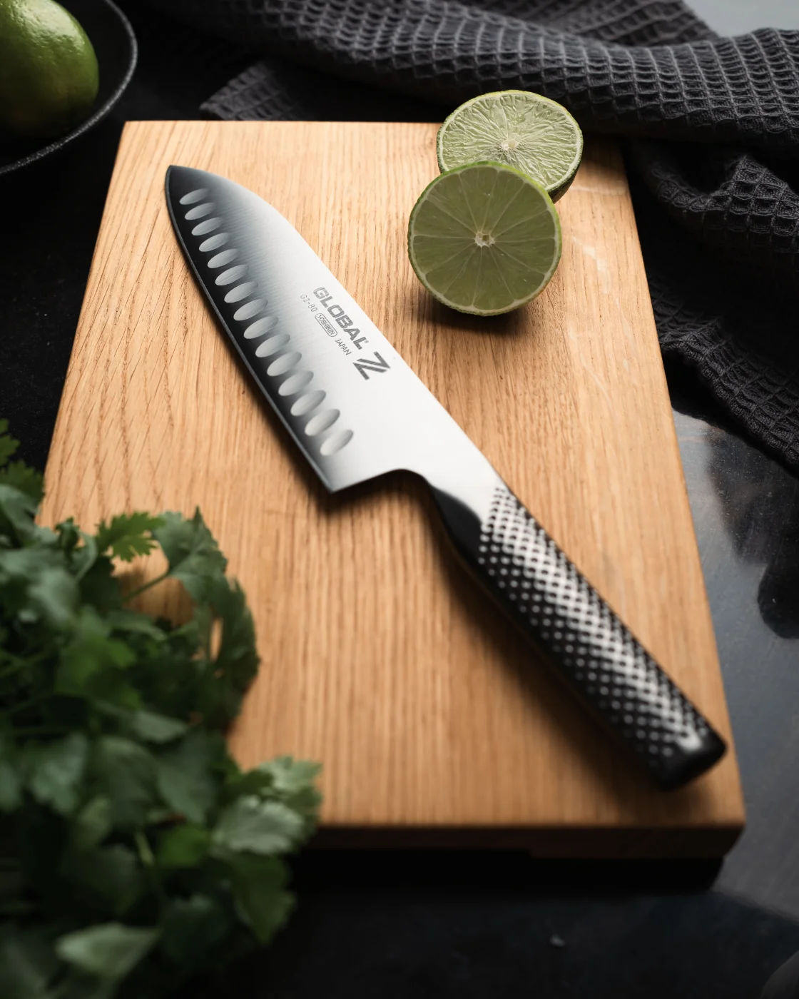 Global GZ-80 Black Santoku 18 cm